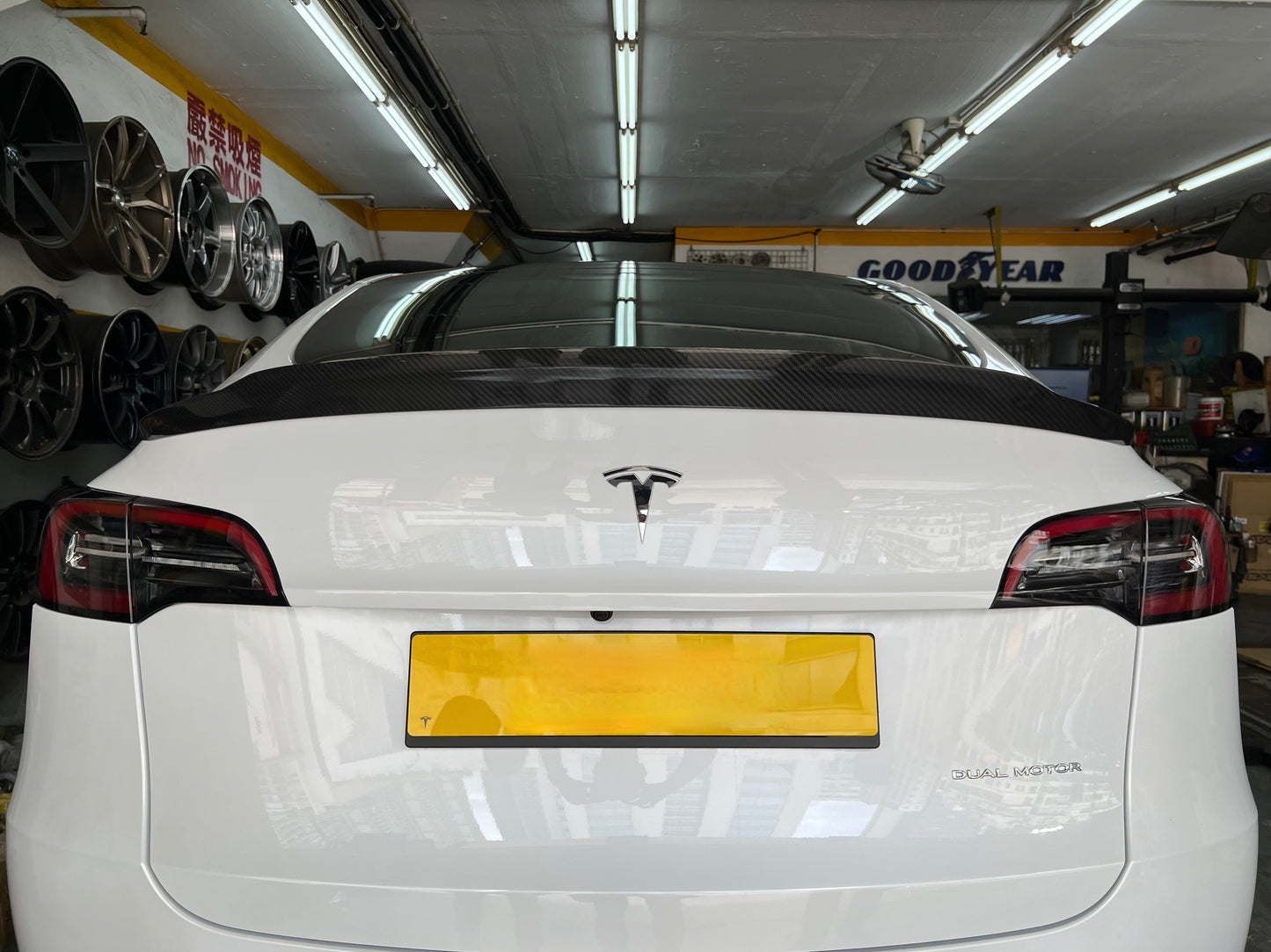 KPA Model Y VS Style Dry Carbon Spoiler (Gloss Finish)