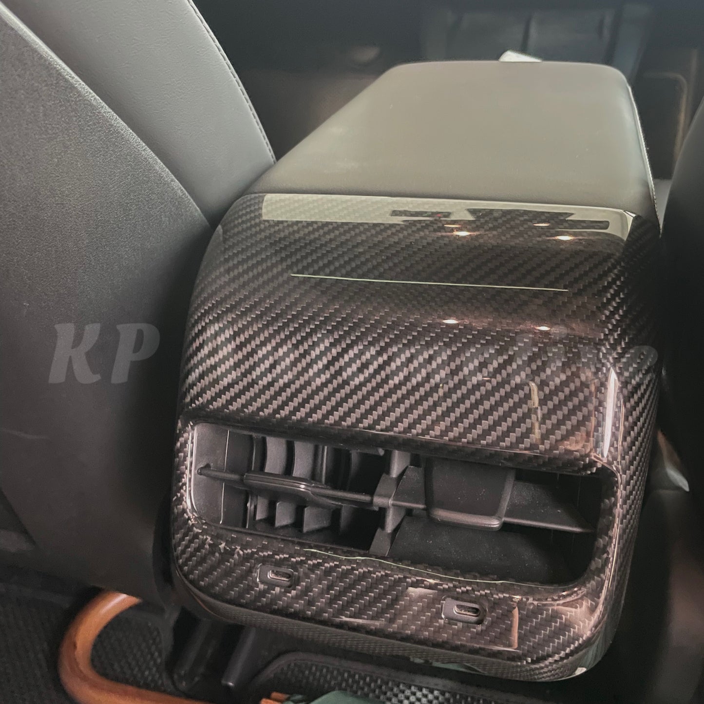 Model 3/Y Gloss Carbon Fiber Rear Air Vent Cover